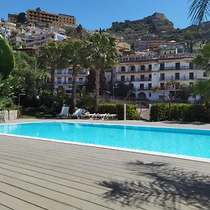 Argo By Holidays Apartment