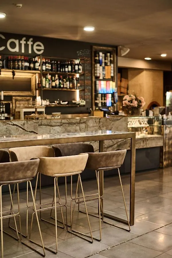 Hotel Da Βίντσι 4*,  Ιταλία